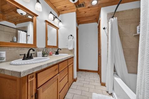 208 Harbor Drive Gun Barrel City TX 75156