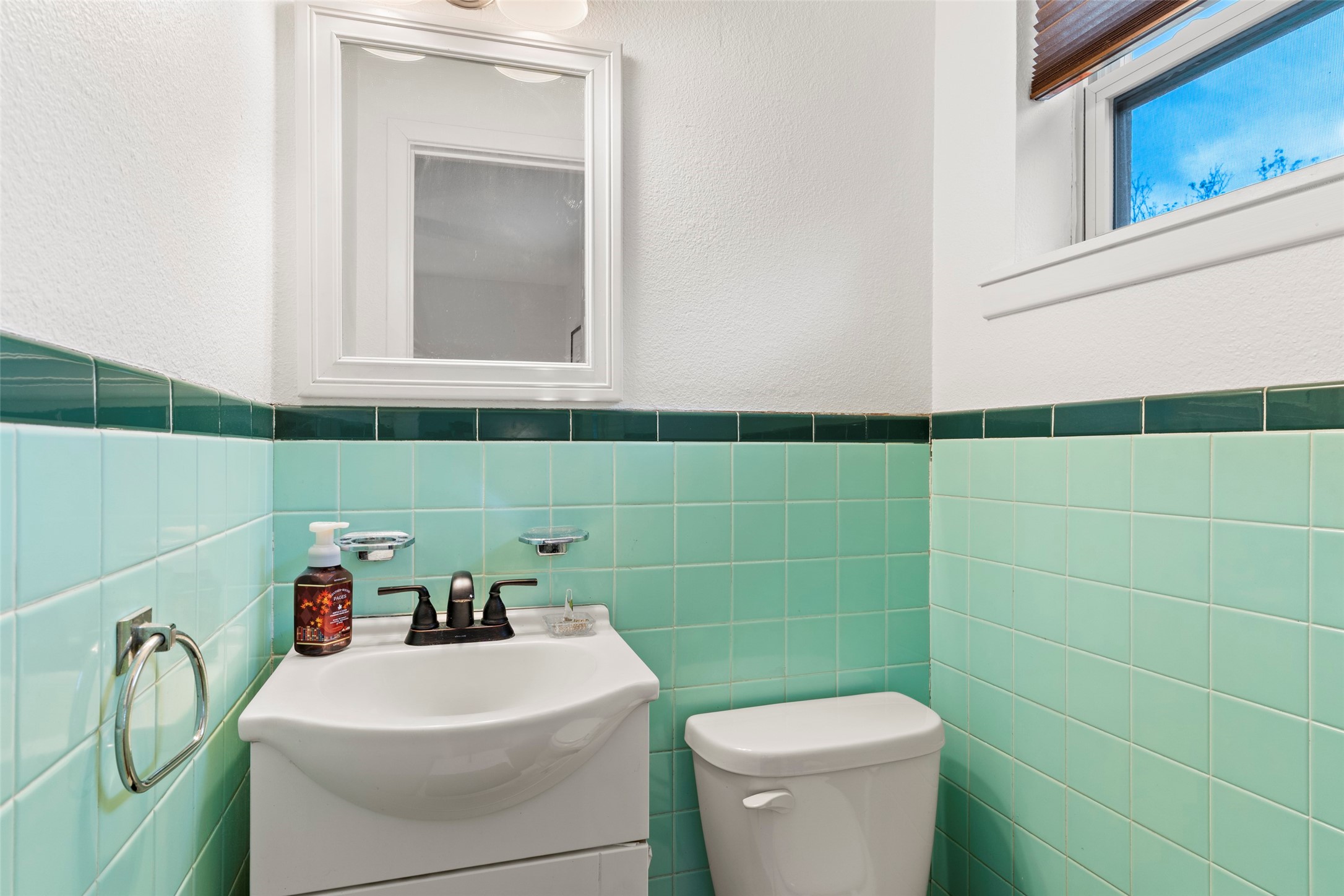 807 Elizabeth Boulevard Granbury TX 76048