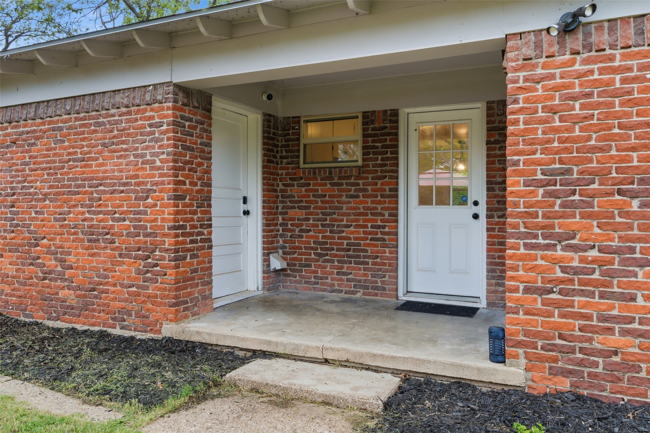 807 Elizabeth Boulevard Granbury TX 76048