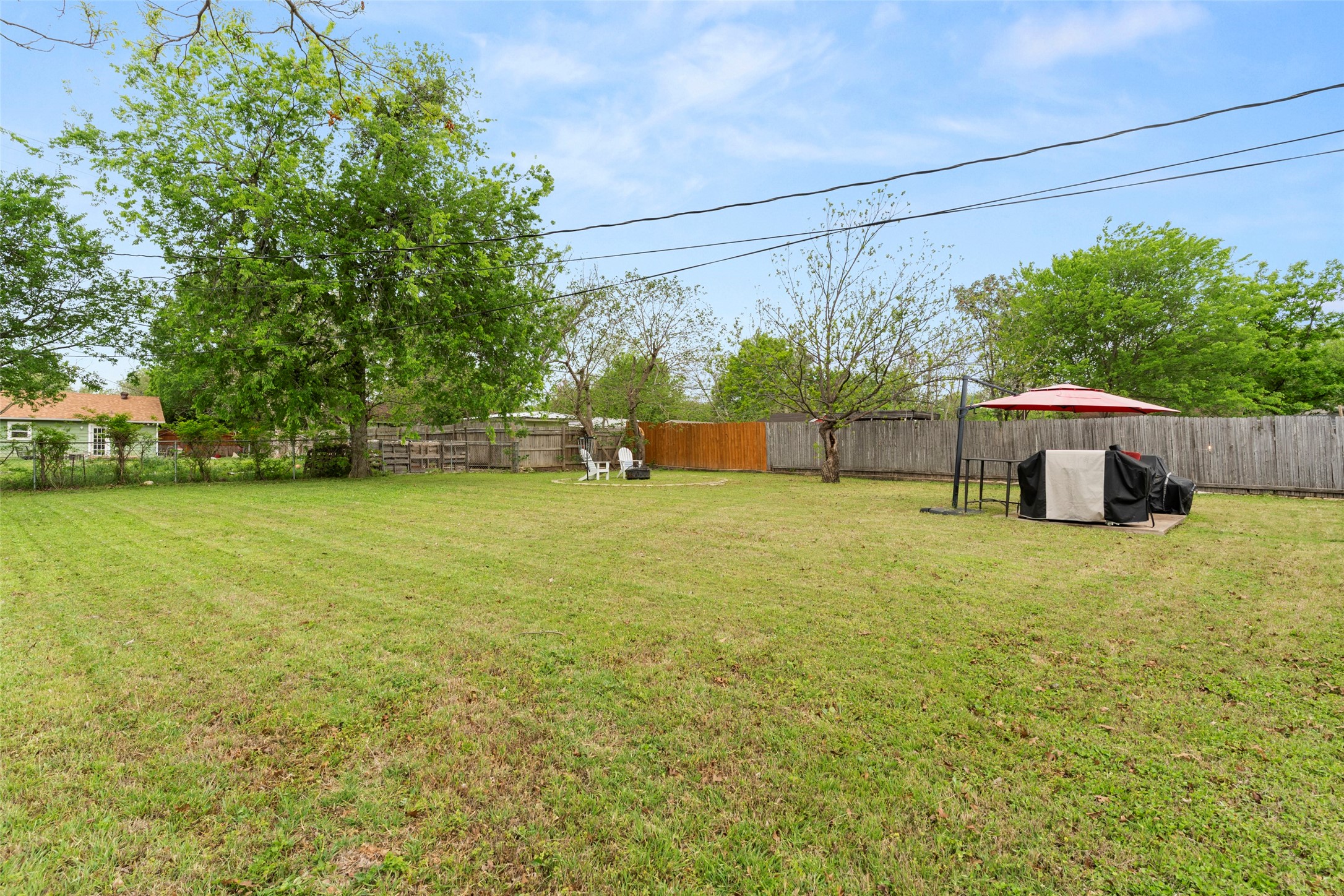807 Elizabeth Boulevard Granbury TX 76048