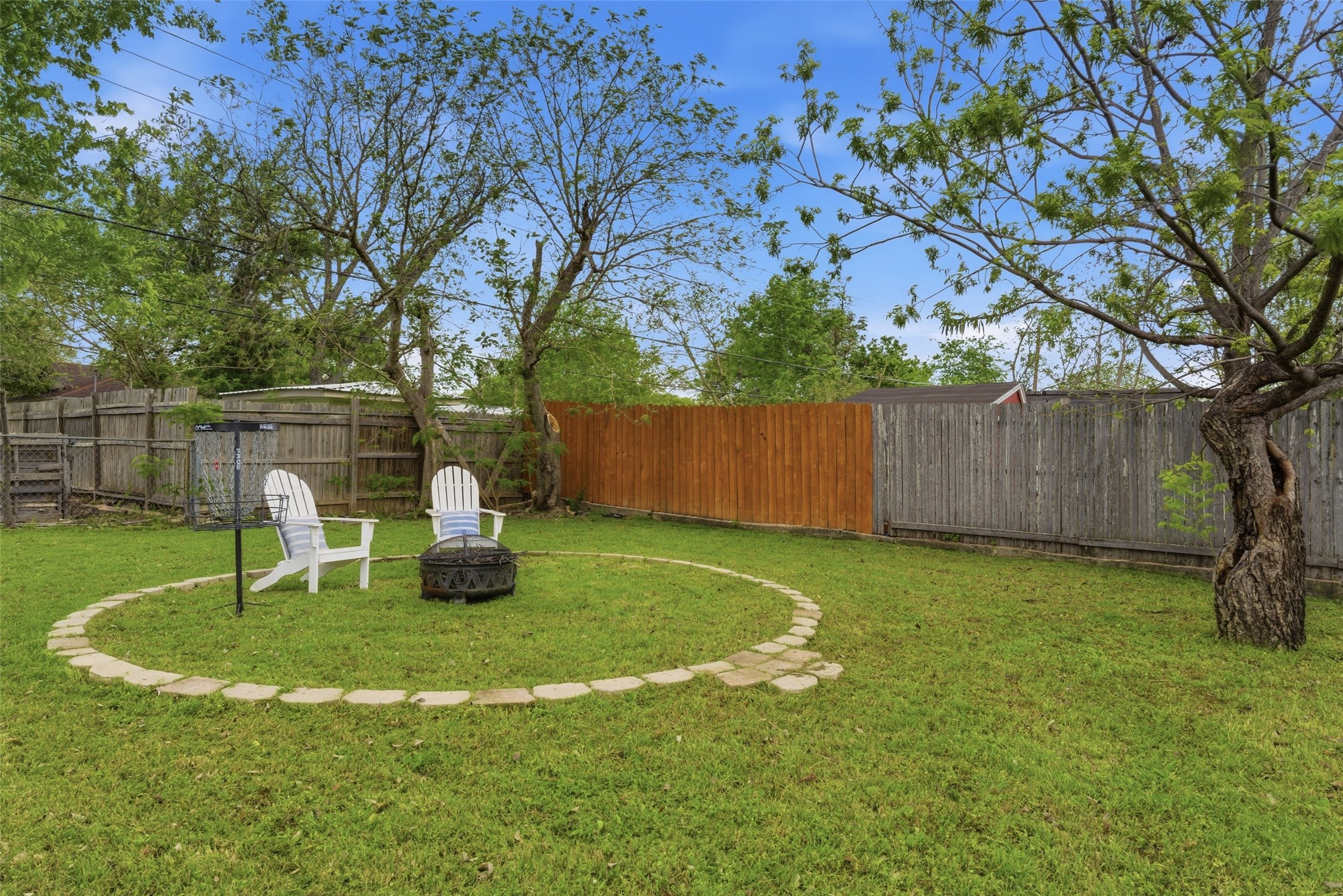 807 Elizabeth Boulevard Granbury TX 76048