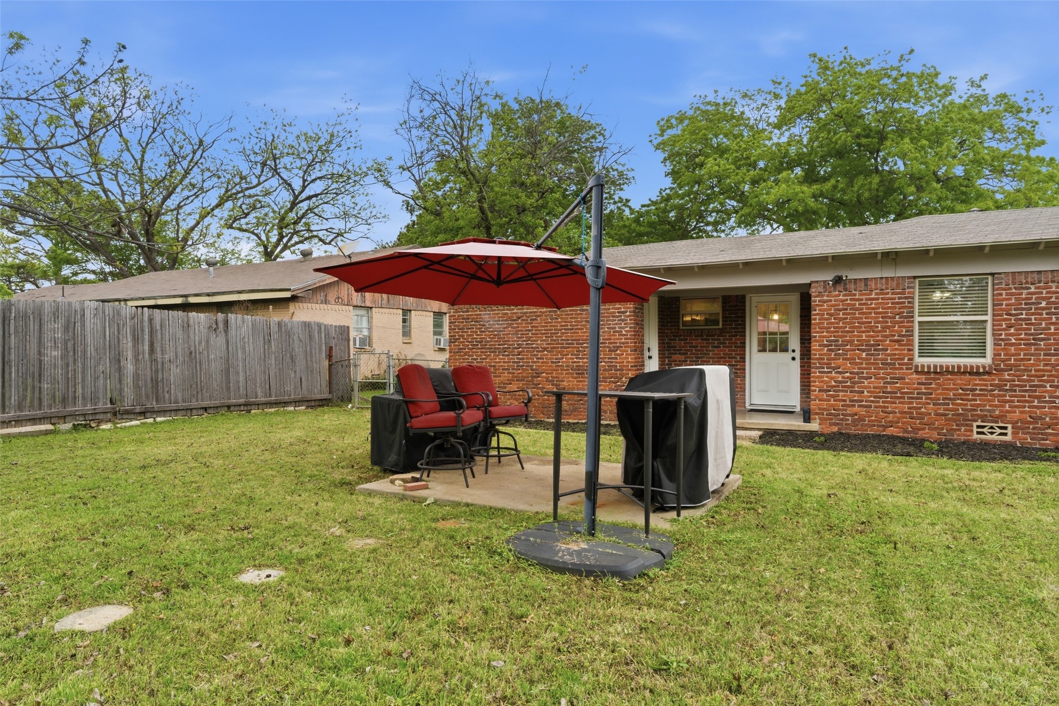 807 Elizabeth Boulevard Granbury TX 76048