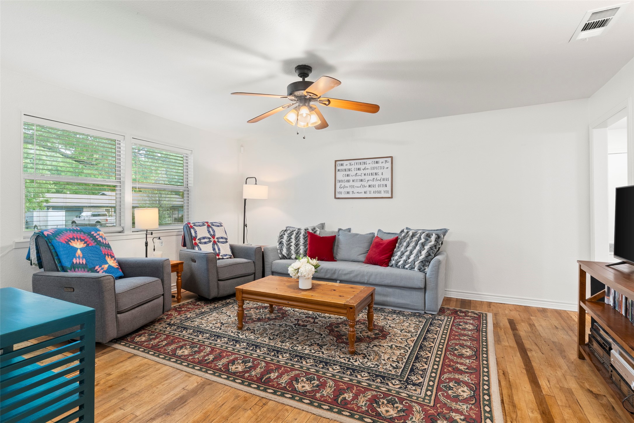 807 Elizabeth Boulevard Granbury TX 76048