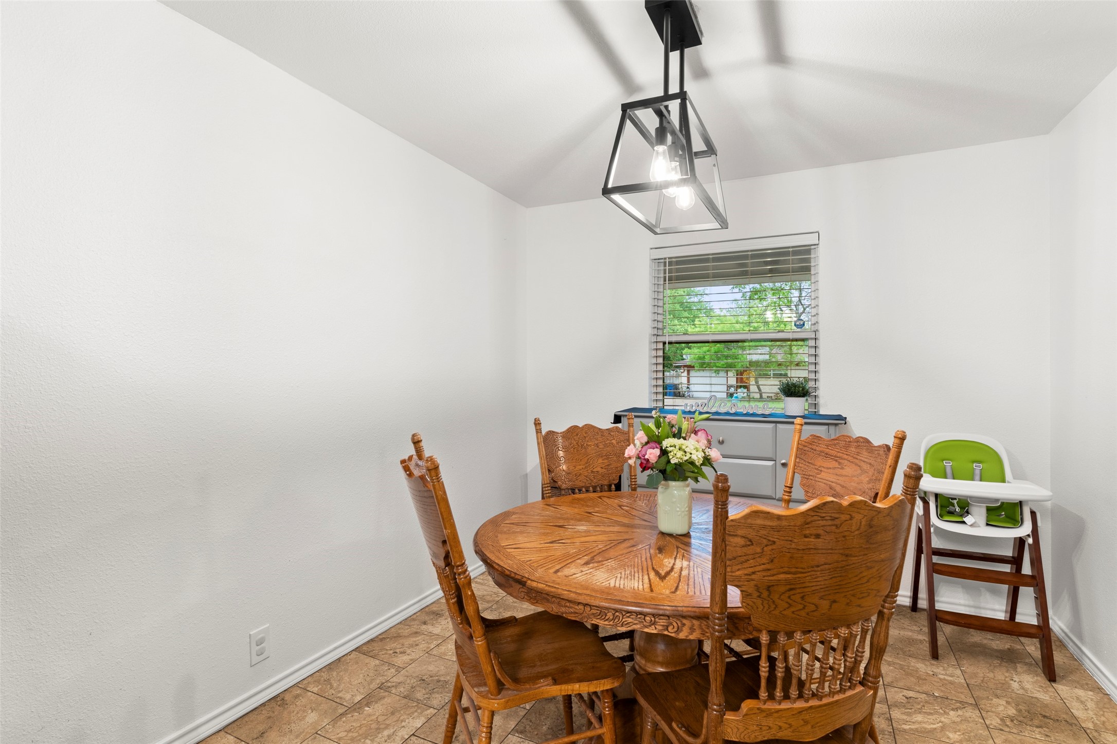 807 Elizabeth Boulevard Granbury TX 76048