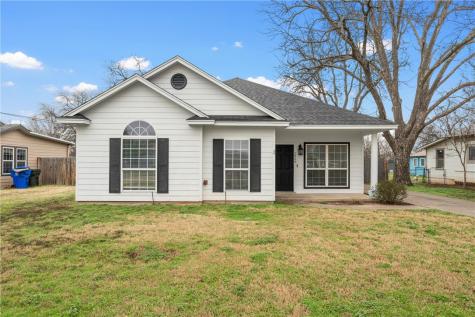 2924 S 3rd Street Waco TX 76706