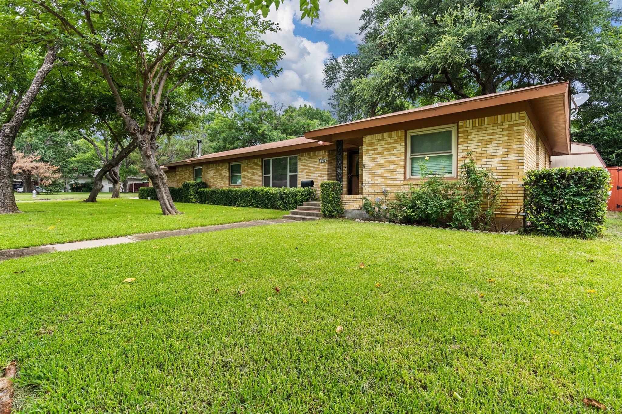 1417 W Tucker Boulevard Arlington TX 76013