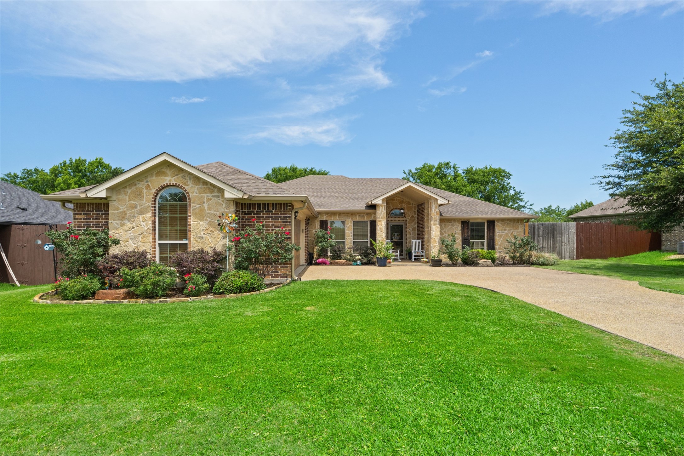 916 Winged Foot Corsicana TX 75110