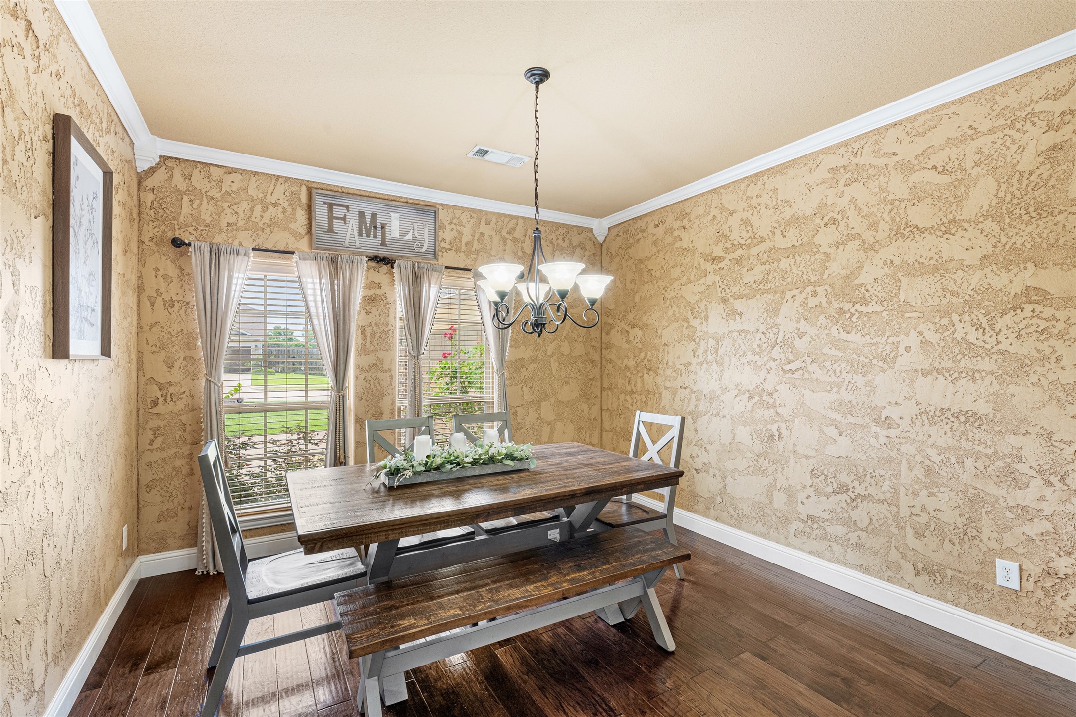 916 Winged Foot Corsicana TX 75110