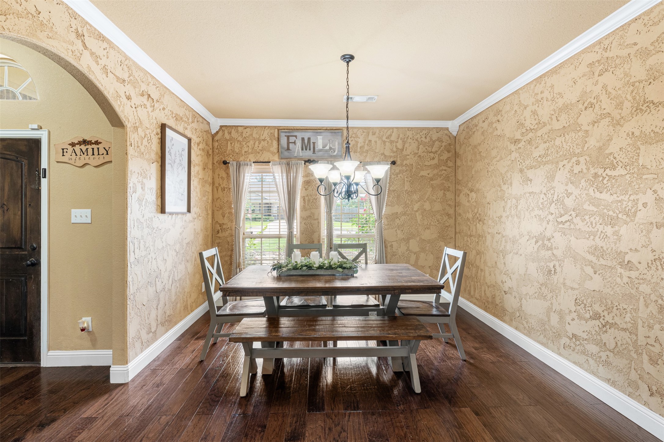 916 Winged Foot Corsicana TX 75110