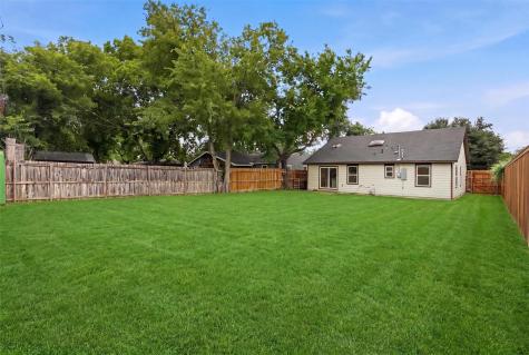 518 Royal Avenue Grand Prairie TX 75051
