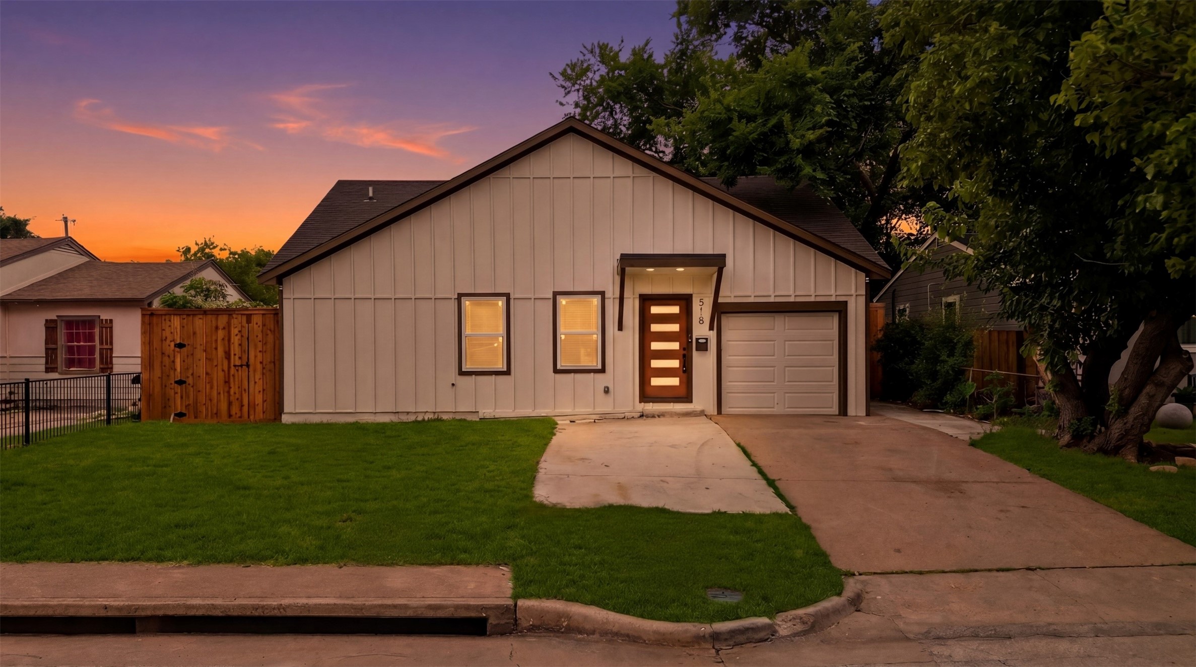 518 Royal Avenue Grand Prairie TX 75051