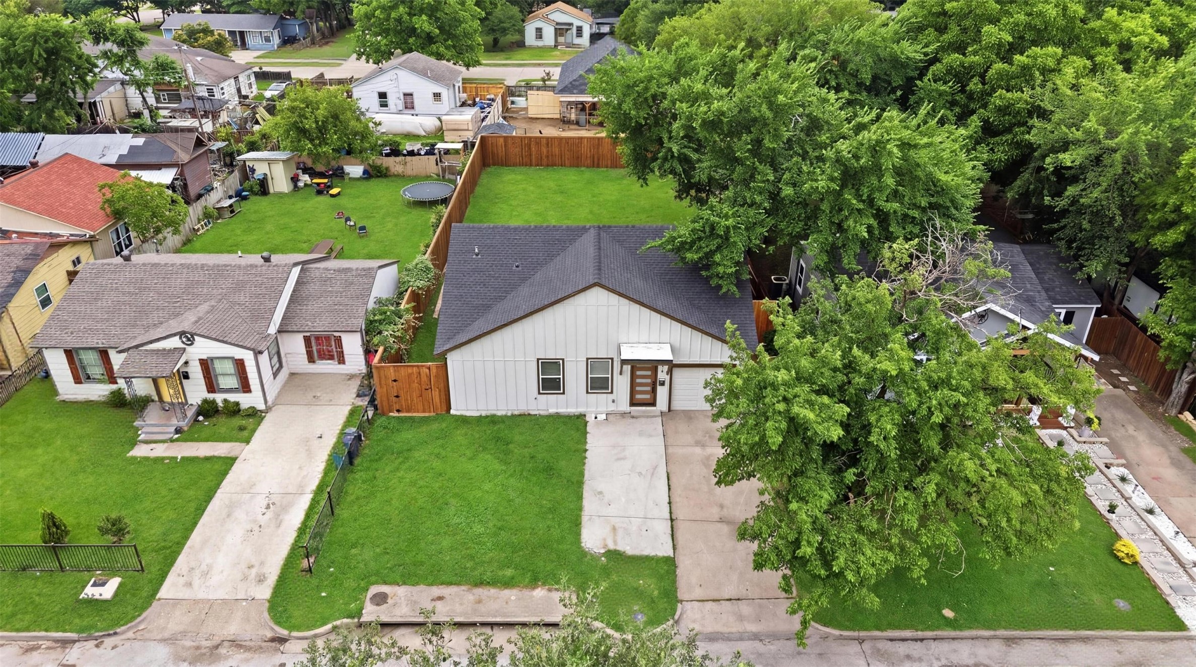 518 Royal Avenue Grand Prairie TX 75051