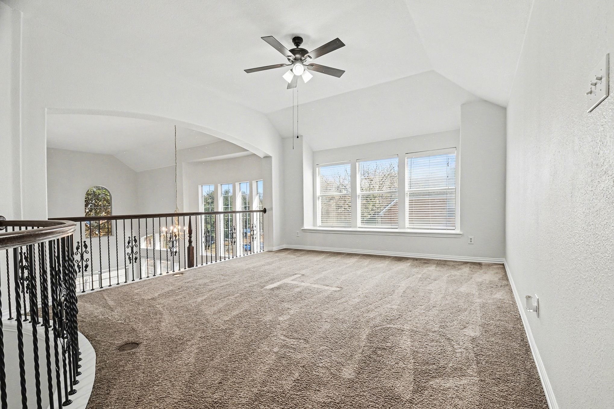 1930 Wind Lake Circle Garland TX 75040