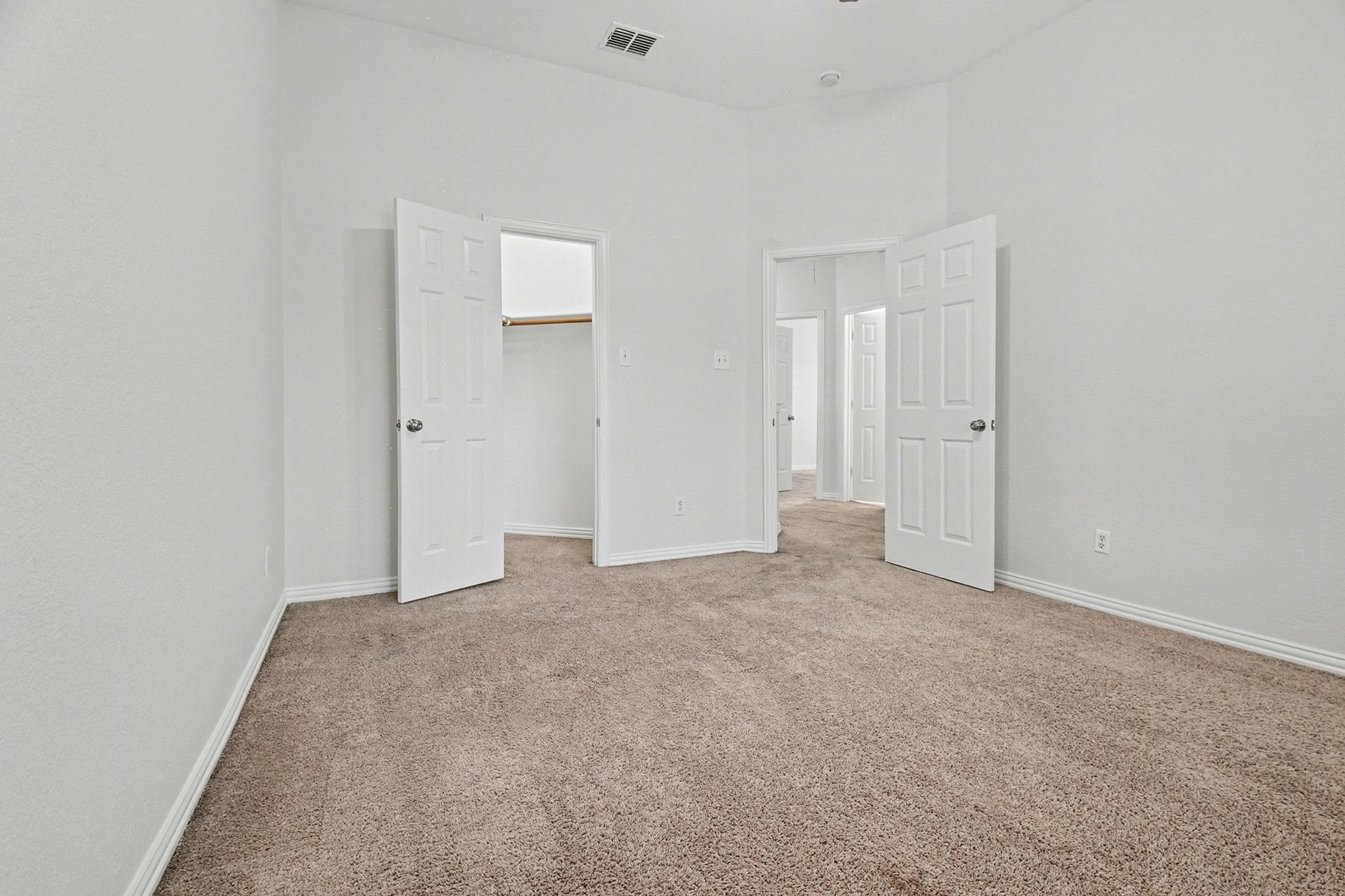 1930 Wind Lake Circle Garland TX 75040