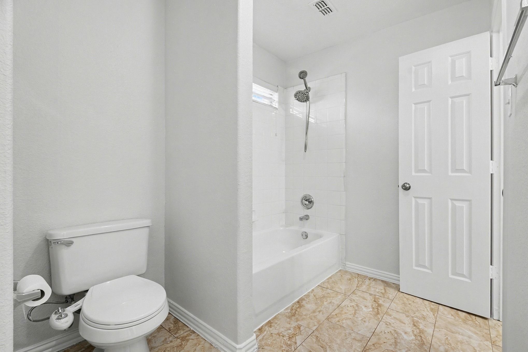 1930 Wind Lake Circle Garland TX 75040