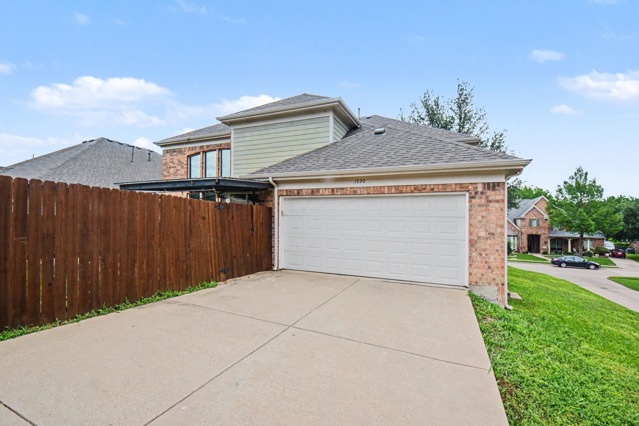 1930 Wind Lake Circle Garland TX 75040