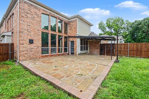 1930 Wind Lake Circle Garland TX 75040