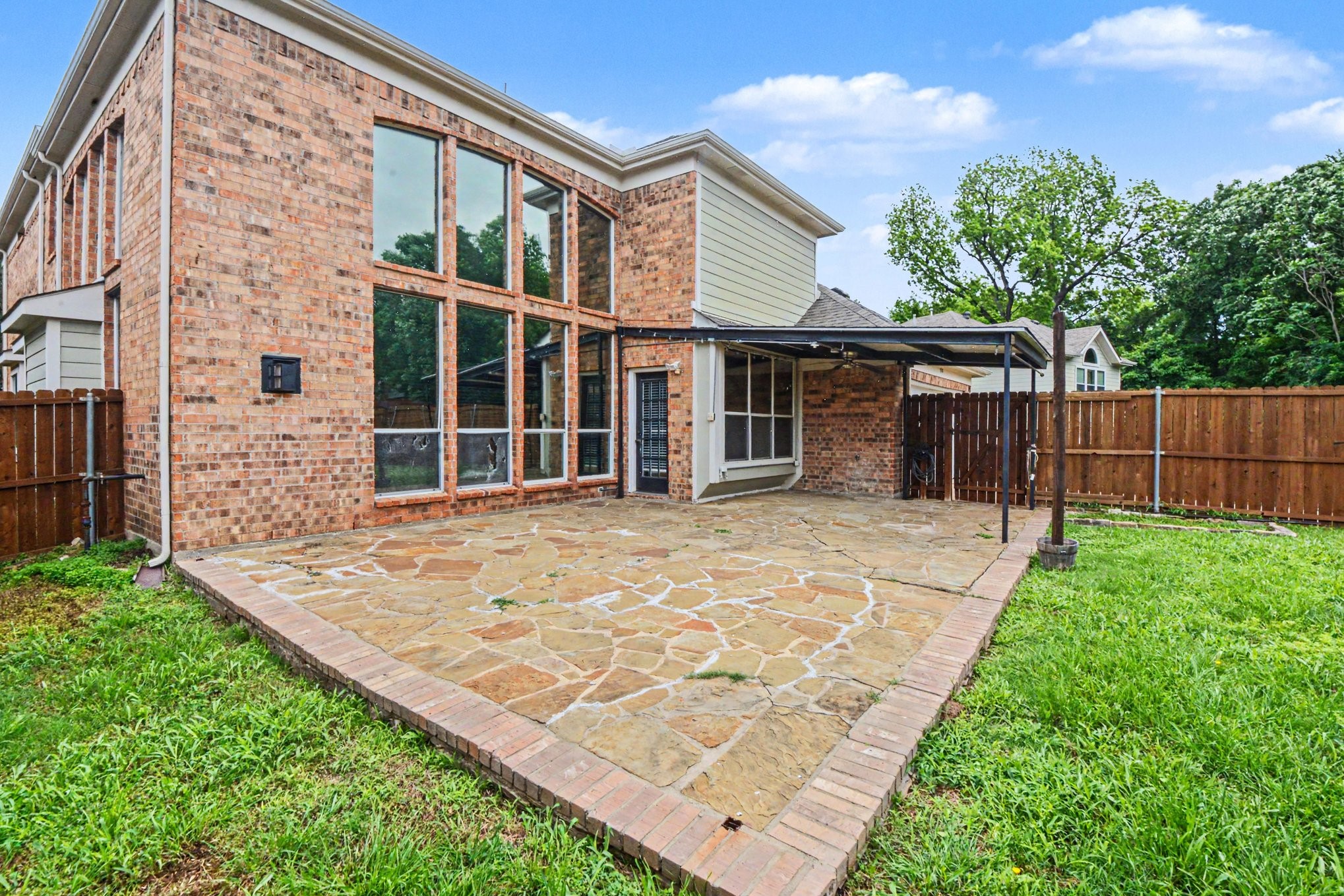 1930 Wind Lake Circle Garland TX 75040