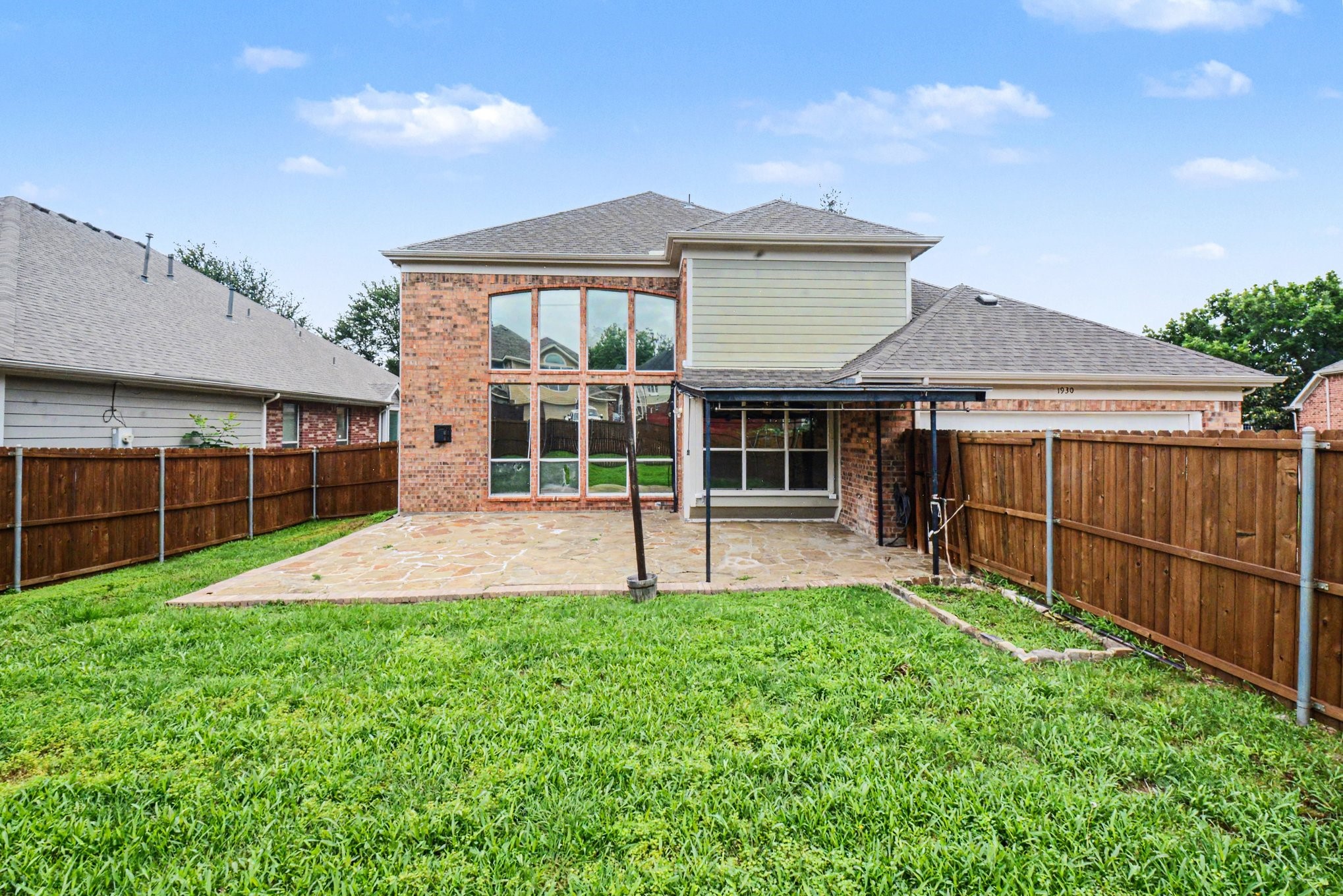 1930 Wind Lake Circle Garland TX 75040