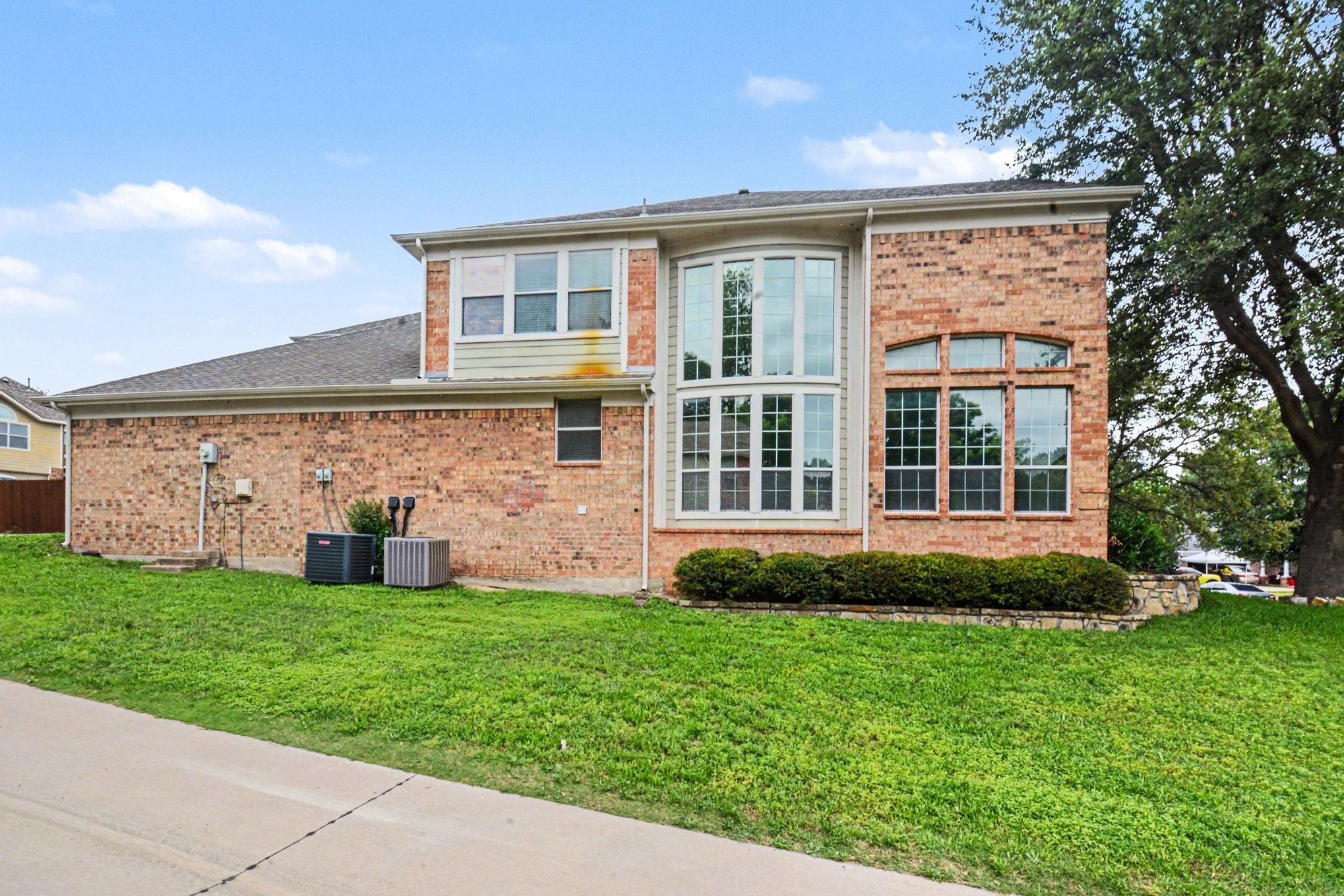1930 Wind Lake Circle Garland TX 75040