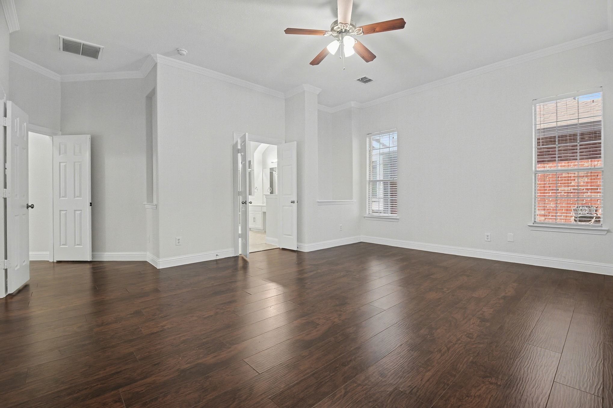1930 Wind Lake Circle Garland TX 75040