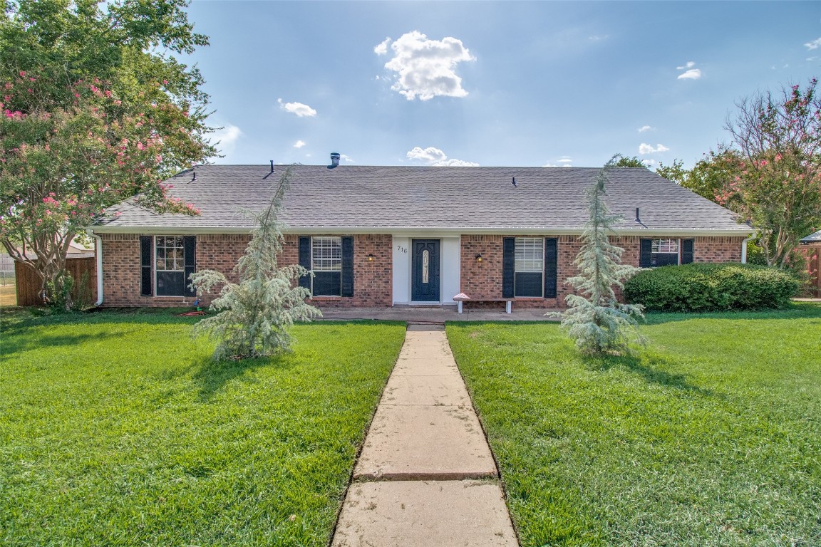 716 Blanton Drive Sherman TX 75092