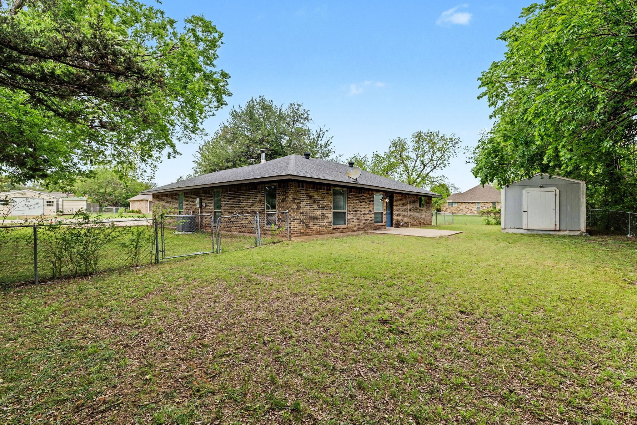 100 Pecan Circle Trenton TX 75490