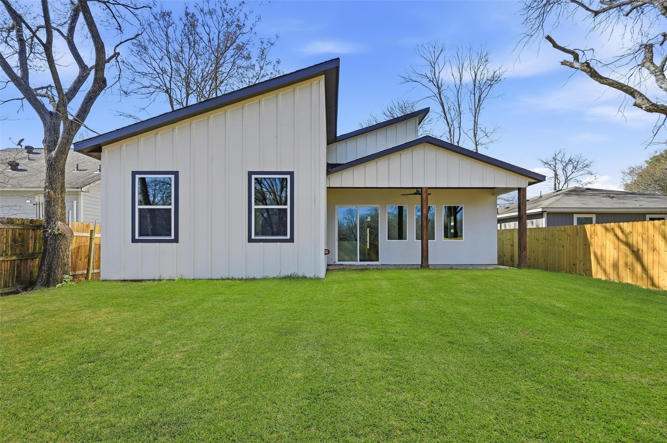 2228 Echo Lake Drive Dallas TX 75253