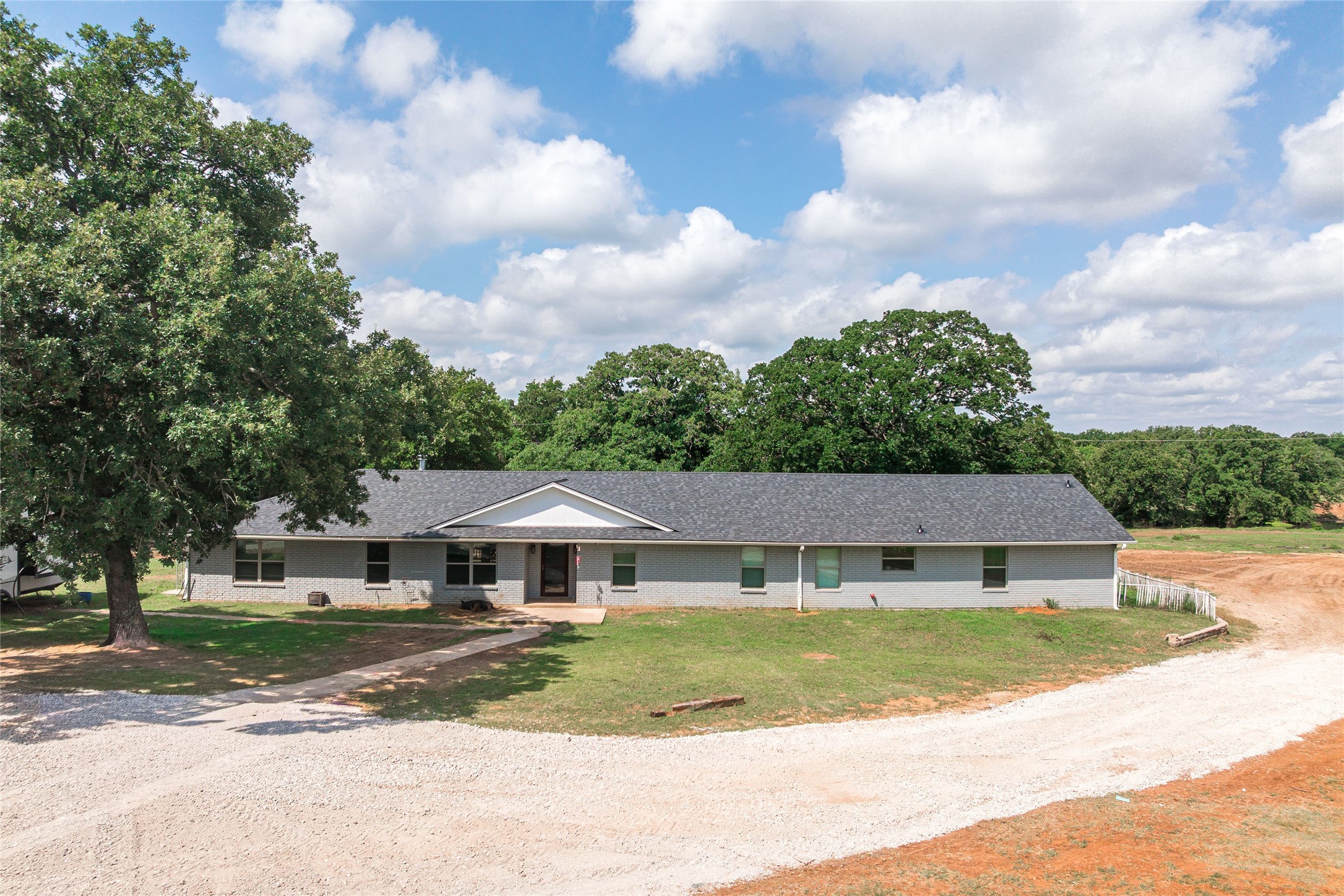 1111 Riley Road Whitesboro TX 76273