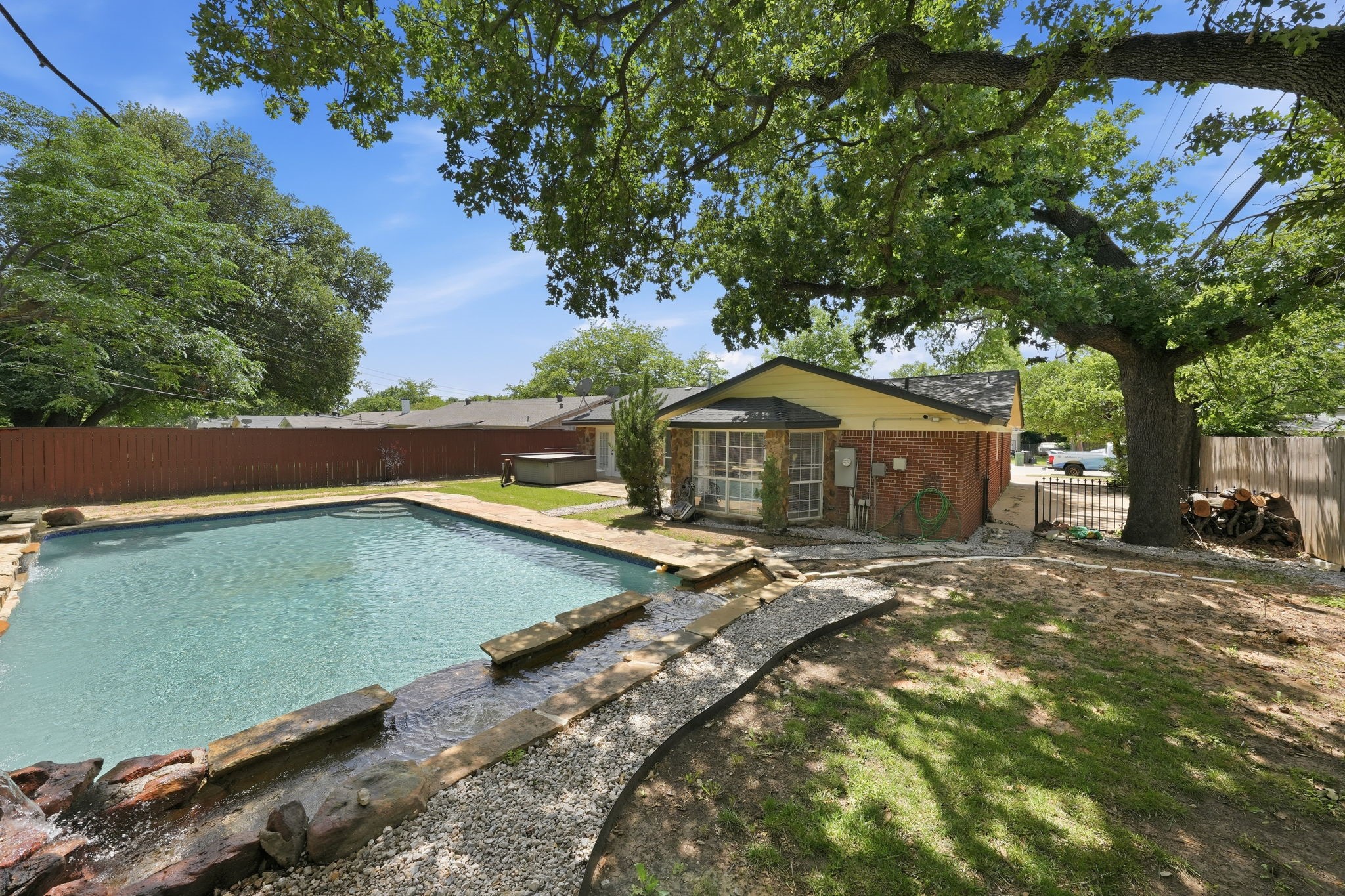 1108 Billie Ruth Lane Hurst TX 76053