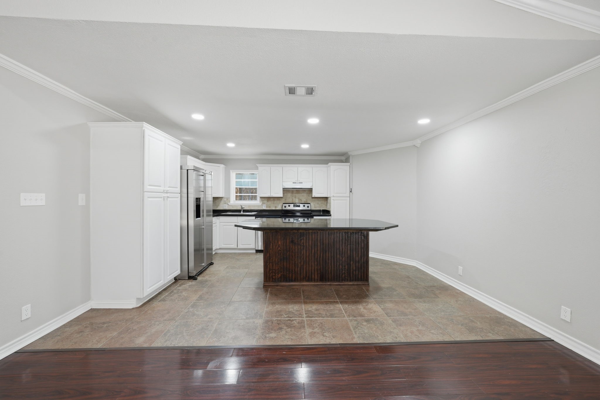 1108 Billie Ruth Lane Hurst TX 76053