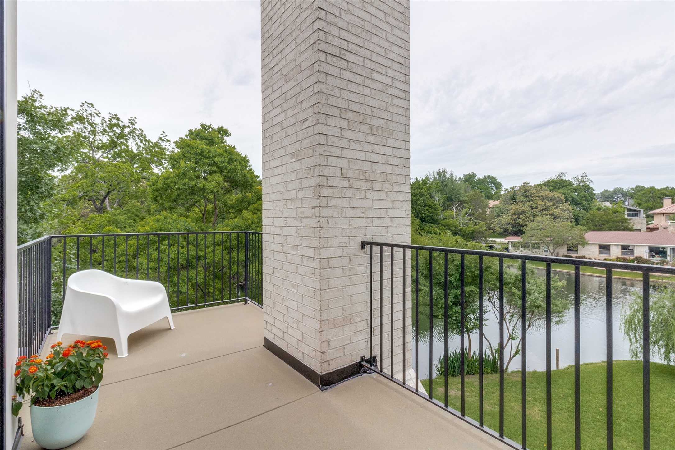6421 Blanch Circle Dallas TX 75214