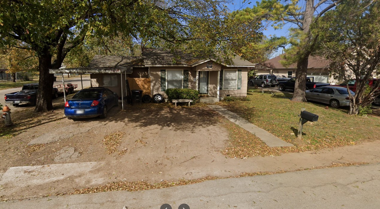 218 Poindexter Avenue Cleburne TX 76033