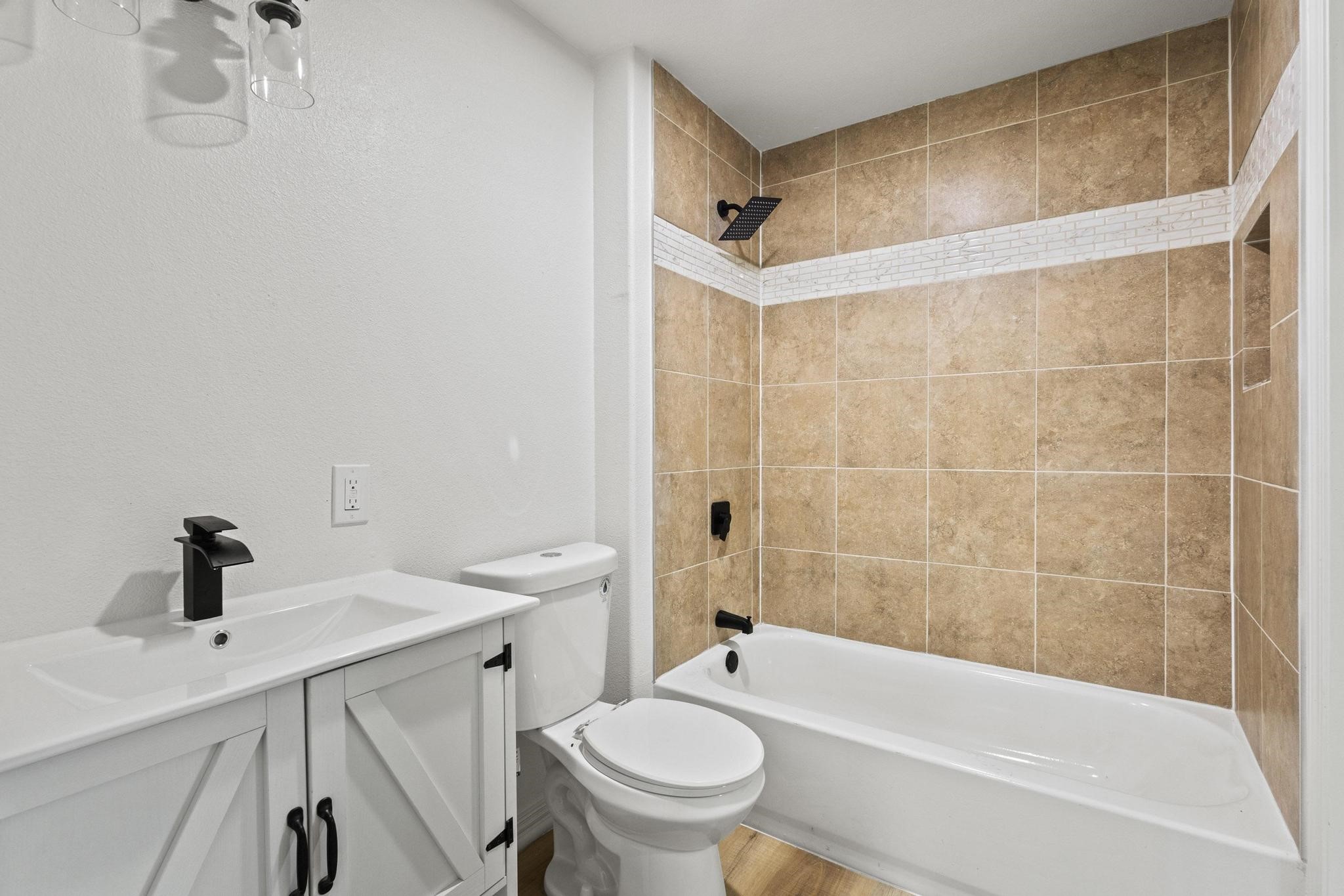 831 W Owing Street Denison TX 75020