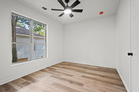 831 W Owing Street Denison TX 75020