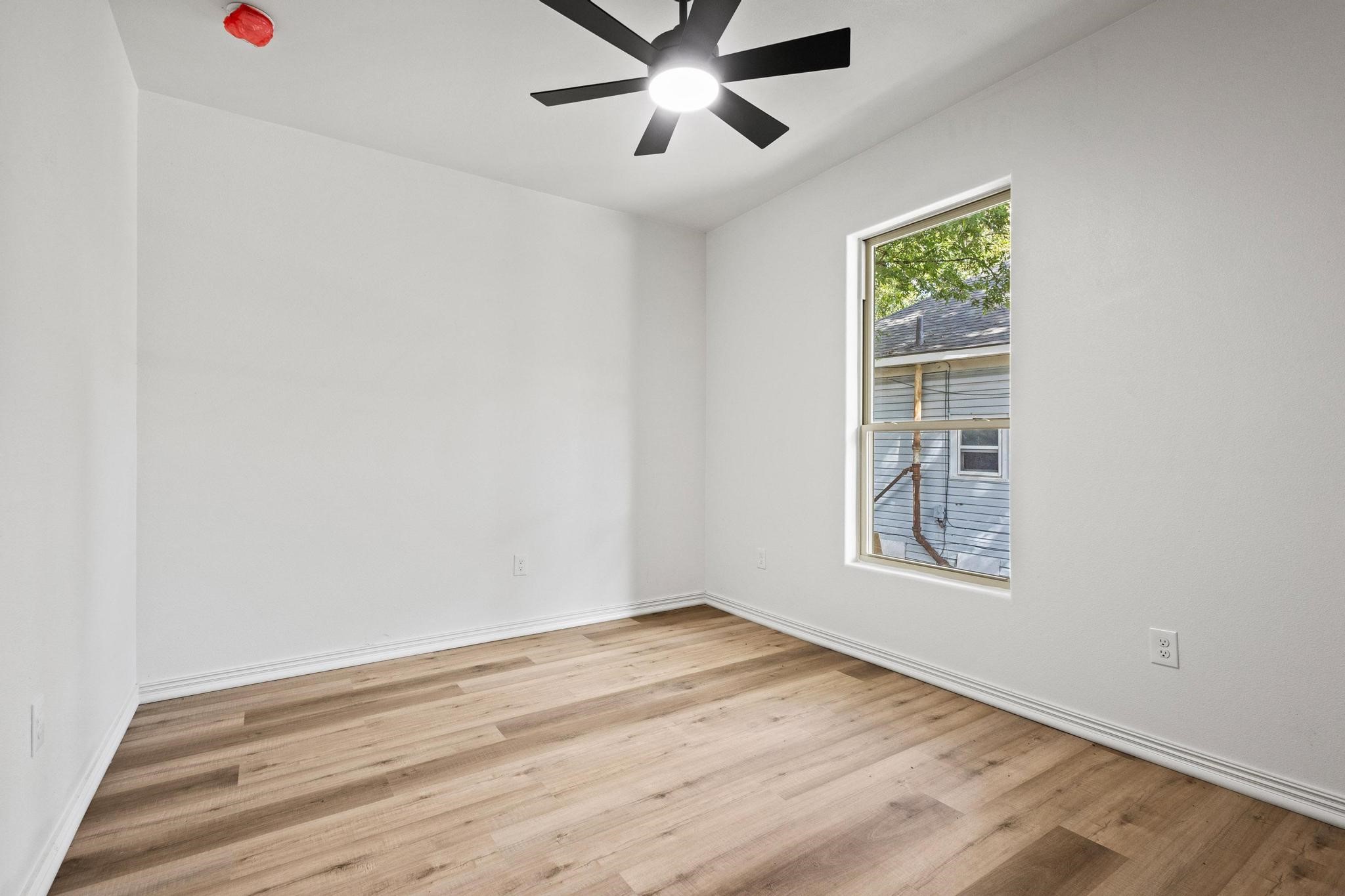 831 W Owing Street Denison TX 75020