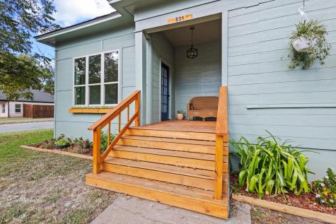 831 W Owing Street Denison TX 75020