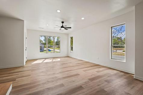 831 W Owing Street Denison TX 75020