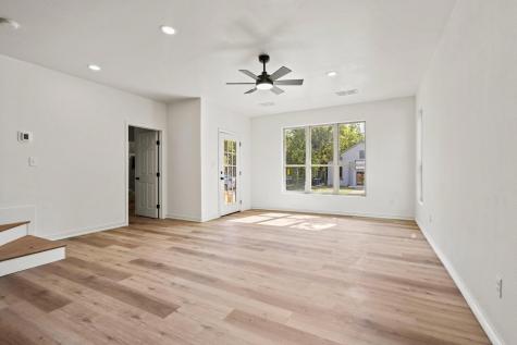 831 W Owing Street Denison TX 75020