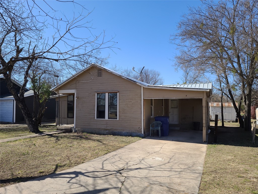 1507 Avenue J Brownwood TX 76801