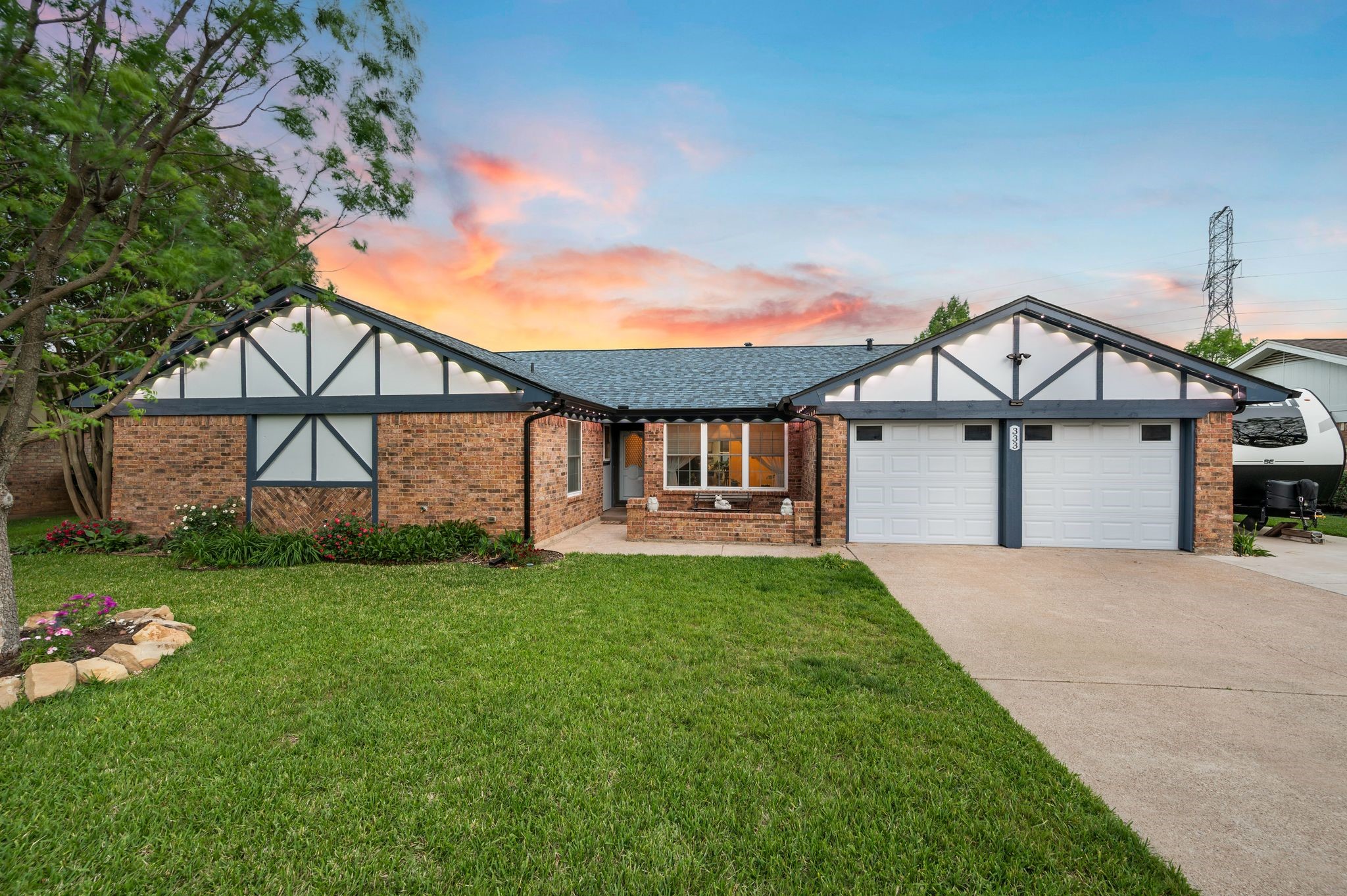 333 Mountainview Drive Hurst TX 76054