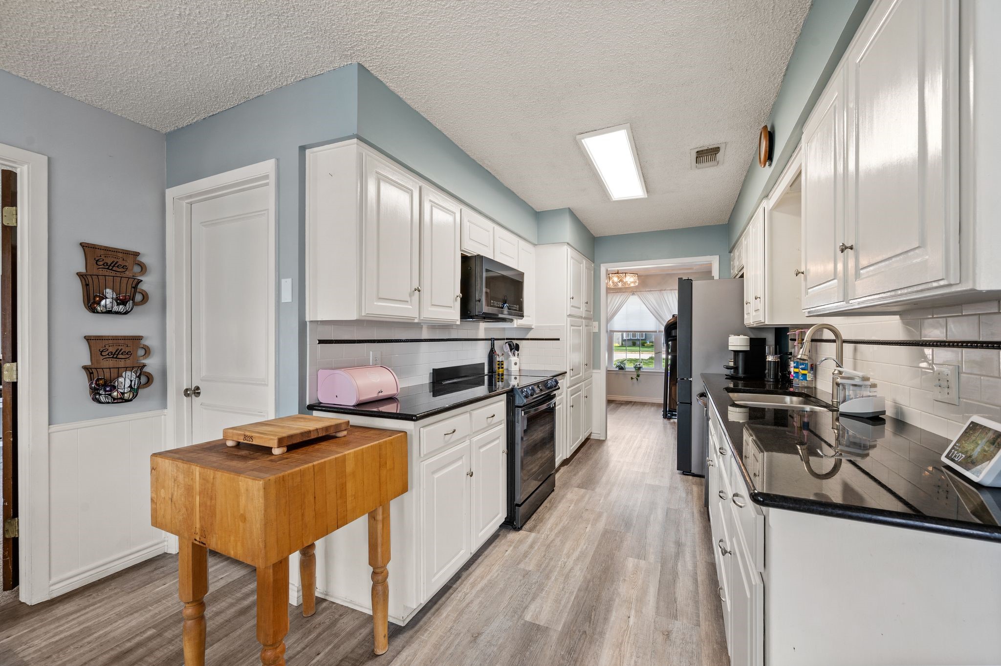 333 Mountainview Drive Hurst TX 76054