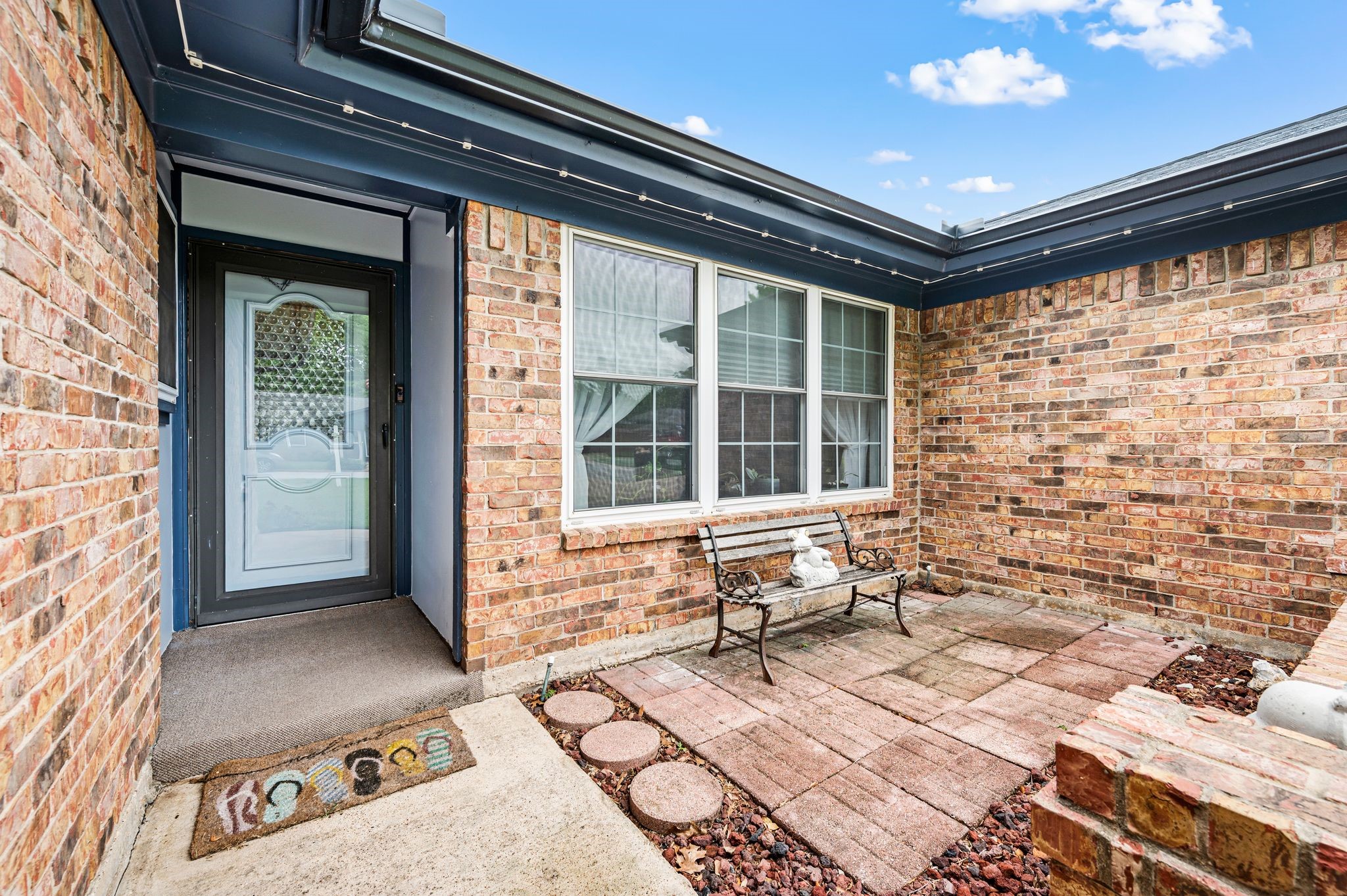 333 Mountainview Drive Hurst TX 76054