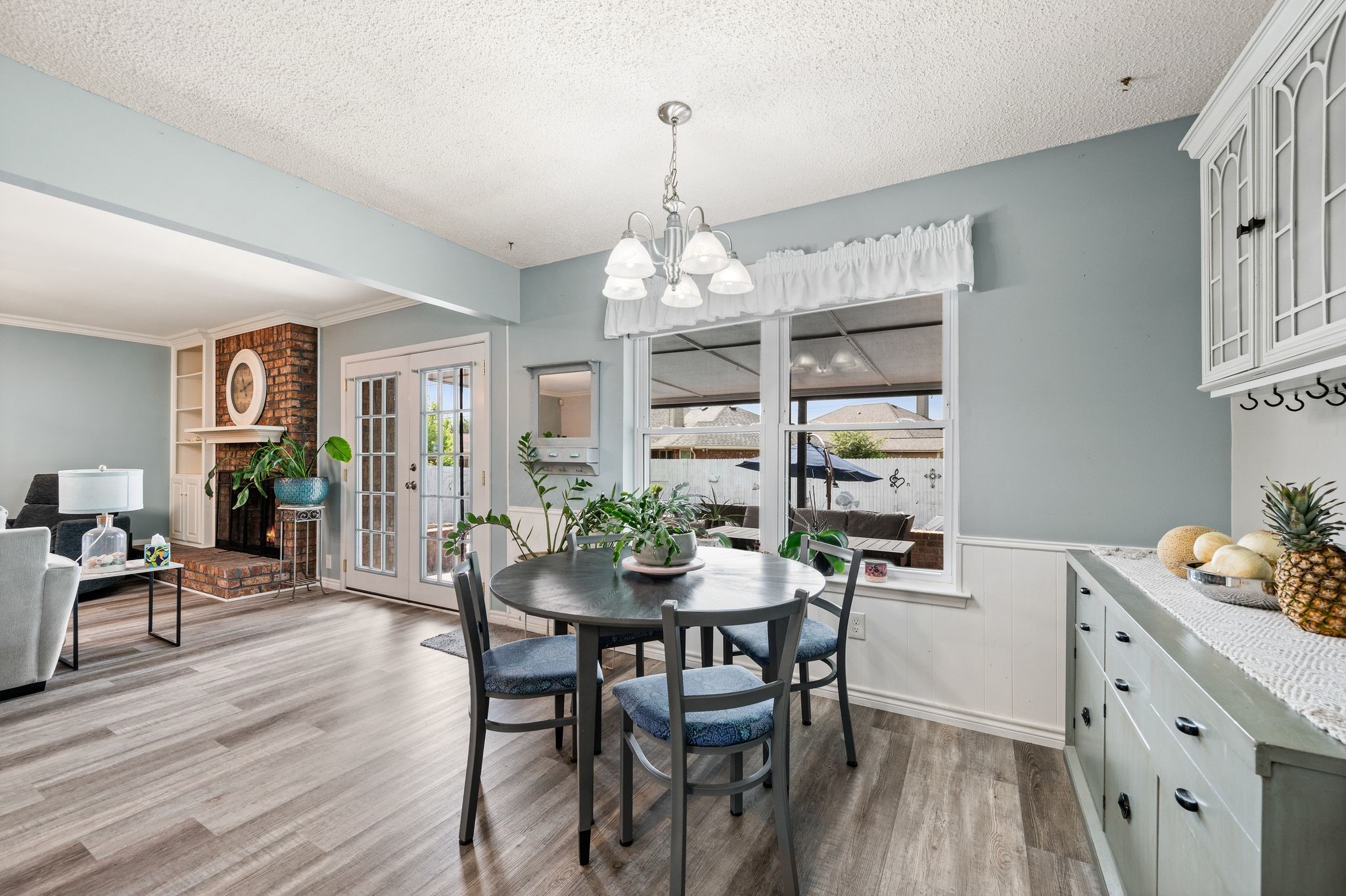 333 Mountainview Drive Hurst TX 76054
