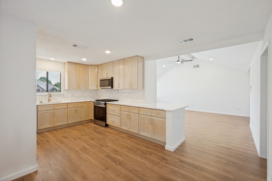 1637 Crosshaven Drive Lewisville TX 75077