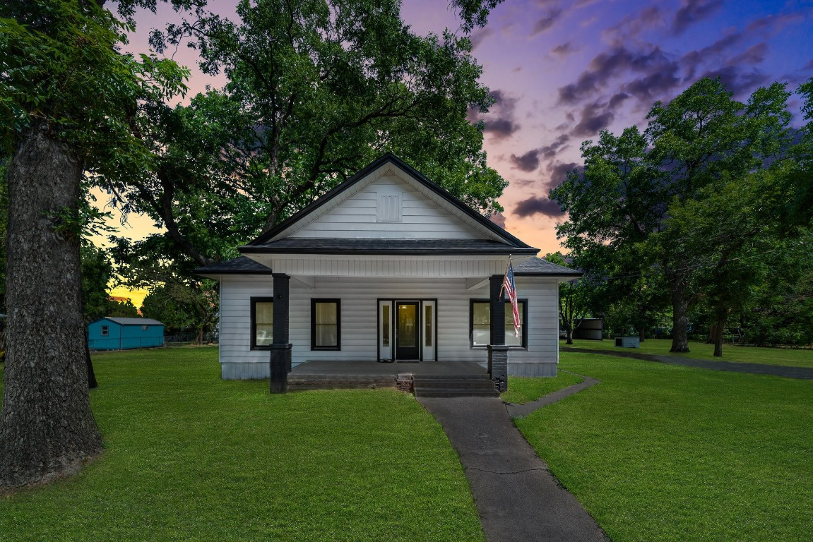 501 S Magnolia Street Aubrey TX 76227