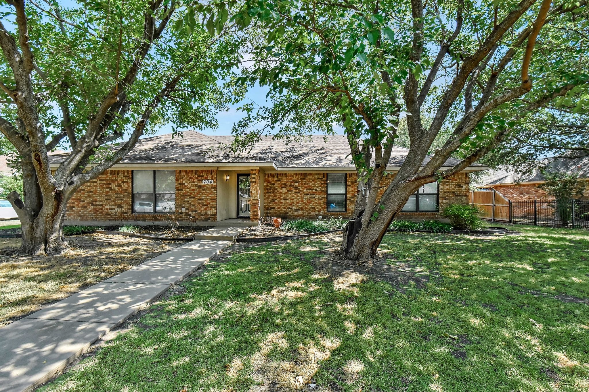 704 W Jefferson Street Van Alstyne TX 75495