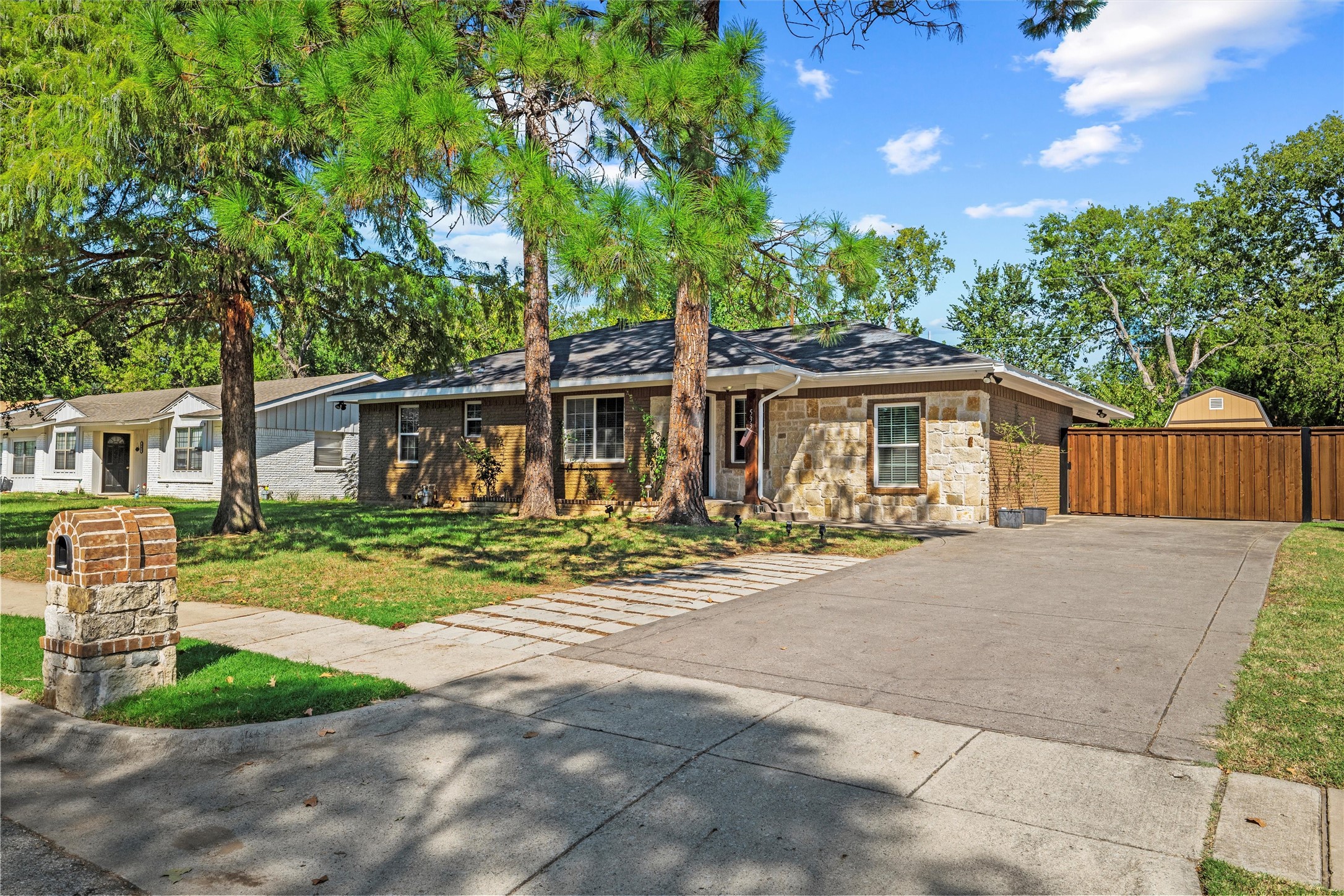 533 Pine Street Lewisville TX 75057