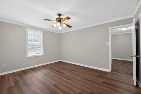 8914 Cardella Avenue Dallas TX 75217