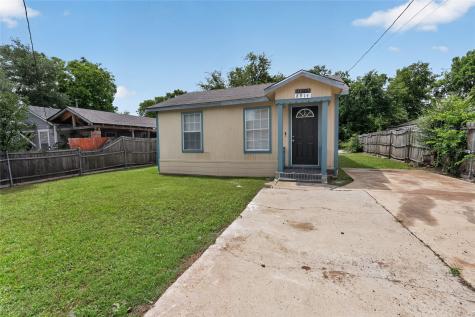 8914 Cardella Avenue Dallas TX 75217
